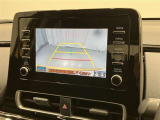 車庫入れや後方操作をサポート!苦手な駐車も安心のバックモニター付きです♪ガイド線も表示されますので、どこまで下がれば良いか目安にもなります☆