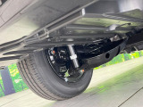 お車を安心してお乗りいただく為には、足回りの定期点検が欠かせません。サービスサポート(有償保証)では無料点検もご提供しており、安心のカーライフをお過ごしいただけるサポート体制が整っています。