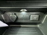シガーソケット用の充電器が使用可能です!