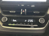 オートエアコンなので室内で快適に過ごせます。