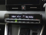 オートエアコンを装備しております!自動で調整してくれますので、車内も快適です☆