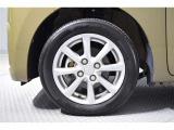 当店は全車『ロングラン保証』付!(1年間、距離無制限 HV車はHV保証付) 別途延長保証もご用意しております♪ ぜひ現車を確認にご来店ください