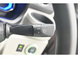 周囲の明るさに連動して、ヘッドライトが点灯・消灯します。ヘッドライトの点け忘れは大きな事故につながりかねません。