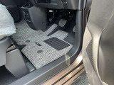 日産純正フロアマット付きです!