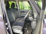 運転席シート廻りは使用感も少なく、良好な状態となっています。丁寧に使われていたことがよくわかりますね。