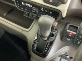 発進時から滑らかに加速する無段階変速のCVTはストップ&ゴーの多い街の中も快適です