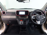 見通しのよいすっきりとした視界で、誰でも運転しやすいです。運転のしやすさは疲れにくさにも繋がりますよ♪