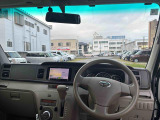 中古車をお選びいただく際に気になる走行距離や修復歴などに加えてキズ・凹みの有無・状態や消耗品の交換、今までの整備状況が &ldquo;ダイハツ認定中古車カルテ&rdquo;でわかります。