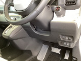 高速で便利なETCがあり、横滑りを防ぐVSAなどのスイッチは、運転席の右側、手の届きやすい位置にあります。