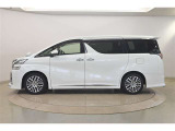 トヨタならではの「3つの安心」をセットにした『トヨタ認定中古車』です。「まるごとクリーニング」「車両検査証明書」「ロングラン保証」付き。