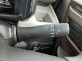 トンネルの多い道の走行時に便利なオートライト装備です★