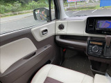 ☆内外装クリーニング☆車の隅々まで徹底的にクリーニングを行っておりますので内外装ともに綺麗な状態でご納車いたします!