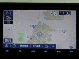 純正ナビを装備。タッチパネル式で使いやすく、お出かけもラクラクです。