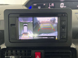 駐車が苦手な方も全方位モニターがあれば安心です!車を上から見下ろしたような映像で、駐車がしやすくなります。