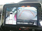 ☆全周囲カメラが駐車をアシスト☆4つの高解像度カメラで車の周囲を撮影!ミニバンなどの見えにくい死角の駐停車も驚く程に楽々です。バックカメラは、車庫入れの時は勿論、後方の安全確認もできて安心です♪