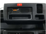 AM/FMラジオ装備!走行中は、ラジオをお楽しみください♪時計表示もありますので、時間がわかり便利ですネ♪
