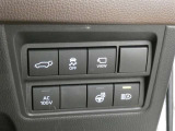 オートマチックハイビームとは、先行車や対向車のライトを認識し、ハイビームとロービームを自動で切り替える機能です。夜道の視界を確保します。詳細は販売店スタッフまでおたずねください。