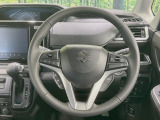 【純正革巻きステアリング】上質な革を使用することで、手にしっかり馴染みとても運転しやすいハンドルです♪