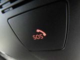 SOSコール/エアバックが展開するような深刻な事故において、自動でSOSコールを発信します。車内で急病人が出るような緊急時は、手動で発信可能です。