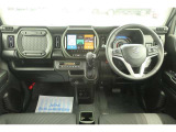 すっきりとした運転席回り☆