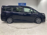 安心感のある力強い走り。静かな車内で家族とのおしゃべりが盛り上がります。