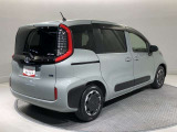 ご納車前にはエンジンオイル・オイルエレメント等を交換して、トヨタディーラーのエンジニアがしっかりと整備を致します。交換部品などに付いては、スタッフまでお尋ねください。
