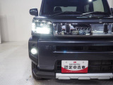ヘッドライトとフォグランプはLEDタイプ。夜間の運転も安心です。