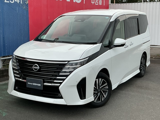 セレナ 1.4 e-POWER ハイウェイスターV 