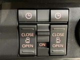 両側電動スライドドア