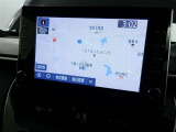 【ディスプレイオーディオ】・・・大型ディスプレイに各種オーディオ機能(AM/FMチューナー、Bluetooth対応)とスマートフォン連携機能を搭載。