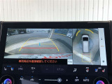 パノラミックビューモニター付き!クルマを真上から見ているかの様に、映像をモニターに表示。周囲の状況を把握しながら安心して駐車が可能です!