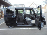 お車の修理・鈑金もお任せ!お見積り無料!高品質な仕上がりで大切な愛車を復元します。