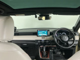 【前方視界】開放的な前方視界!運転がしやすく疲れにくいです♪窓が大きく、見通しがとっても良いおクルマですよ♪