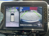 駐停車には便利なアラウンドビューモニター搭載。サイドモニターの切り替えも可能です。