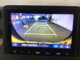 バックモニター付きで、車庫入れやバック時の後方確認をサポート。