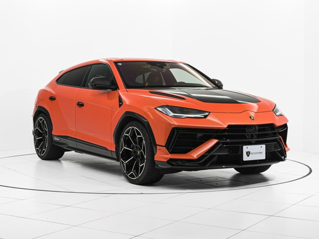 ウルス ペルフォルマンテ 4WD 