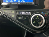 オートエアコンで快適な室内です。