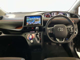 前方の見通しが良いすっきりした視界、誰でも扱いやすく運転できます。疲れにくく安心ドライブを更に快適なものにします!