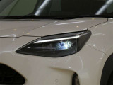 LEDヘッドライトです。デザイン性がよくとても明るいので、夜間の走行や悪天候でも安心です。しかも長寿命!