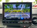 バックでの駐車が苦手な方や運転にあまり自信のない方でも後方の視界をしっかりサポート。安心して車庫入れが出来るバックカメラを装備しています!