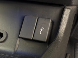 USB充電口を搭載しています!携帯電話の充電などに便利です!