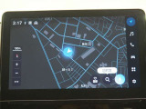 ディスプレイオーディオ(コネクティッドナビ対応)PLUS搭載。T-Connectご契約で2028年4月まで無償で利用できるナビ(期限到来後は有償)と、解約後も利用できる車載ナビが搭載されています。