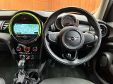 ◆LIBERALAは、輸入車選びの新たなスタイルを提案するインポート・セレクト・ブランドです。オーナー様となる方がクルマから直接感じる感性を第一にした、最良の一台との出会いをコーディネートいたします。