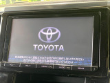 【大画面ナビ】人気の大型9インチナビを装備。存在感のある大画面はインパクト大!ナビ利用時のマップ表示は見やすく、テレビやDVDは臨場感がアップ!いつものドライブがグッと楽しくなります♪