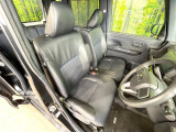 運転席シート廻りは使用感も少なく、良好な状態となっています。丁寧に使われていたことがよくわかりますね。