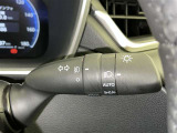 【オートライト】車外の明るさに応じて自動的にライトの点灯・消灯をしてくれます