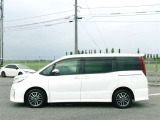 お車に関するご相談はお気軽に店舗スタッフにお問合せ下さい♪豊富な商品知識を備えたスタッフが些細なご相談でも対応いたします♪