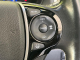 【ホンダセンシング】走行中に前方の車両等を認識し、衝突しそうな時は警報とブレーキで衝突回避と被害軽減をアシスト。より安全にドライブをお楽しみいただけます。