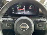 手元でナビの音量調整等が出来るのでナビの操作によるわき見運転を防止することが出来ます。