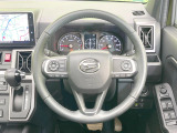 【ステアリングスイッチ】運転中、前方から目線をそらすことなく、オーディオ等の操作が可能な便利機能!安心&快適なドライブを演出してくれます♪